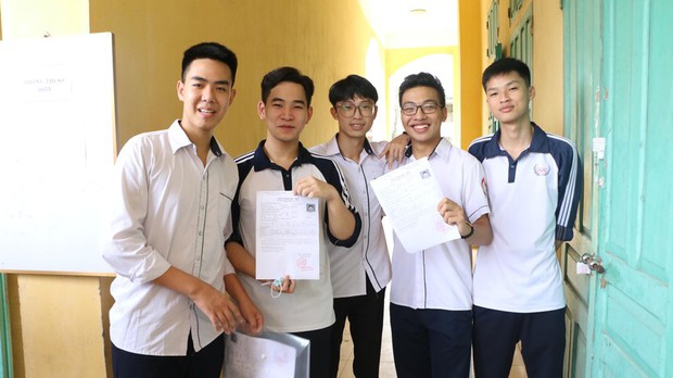 Điểm thi tốt nghiệp THPT 2022 của Nam Định cao nhất cả nước - Ảnh 1.