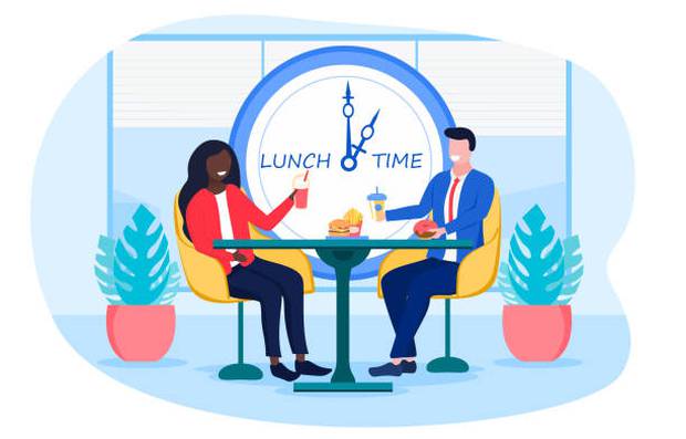 Giám đốc nhân sự hàng đầu của IBM tiết lộ cách gây ấn tượng với sếp, đường thăng tiến băng băng: Đừng bao giờ ăn trưa một mình! - Ảnh 1.