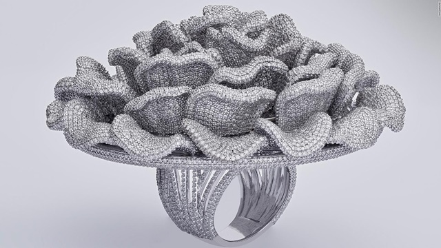 Chiếc nhẫn hình nấm lập kỷ lục Guiness được gắn nhiều kim cương nhất thế giới - Ảnh 1.