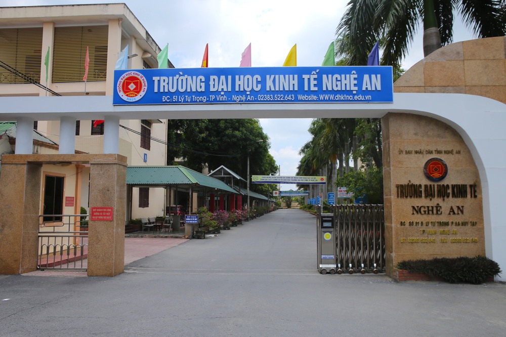  Sẽ sáp nhập 1 trường đại học và 2 trường cao đẳng thành trường Đại học Nghệ An - Ảnh 1.