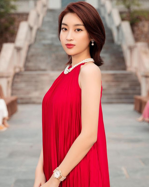 Hoa hậu nghèo nhất Việt Nam sau 6 năm đăng quang: Có nhiều thay đổi trong cả sự nghiệp và tình duyên  - Ảnh 6.