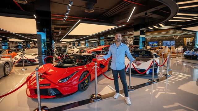 Bên trong showroom chuyên bán siêu xe đặc biệt xa xỉ ở Dubai - Ảnh 1.