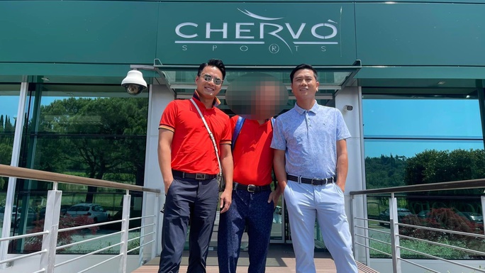 Cập nhật thông tin mới nhất về diễn viên Hồng Đăng và nhạc sĩ Hồ Hoài Anh tại Tây Ban Nha - Ảnh 1. Cập nhật thông tin mới nhất về diễn viên Hồng Đăng và nhạc sĩ Hồ Hoài Anh tại Tây Ban Nha - Ảnh 1.