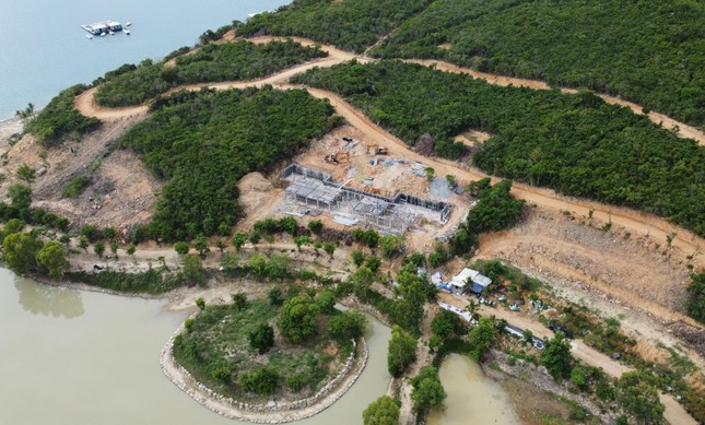  Đảo Hòn Miễu - Nha Trang tan nát vì xây dựng khu du lịch  - Ảnh 1.