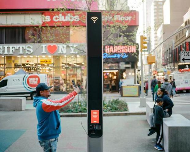Bốt điện thoại công cộng cuối cùng đã bị tháo dỡ, trở thành một biểu tượng văn hóa trong lòng người dân New York - Ảnh 20.