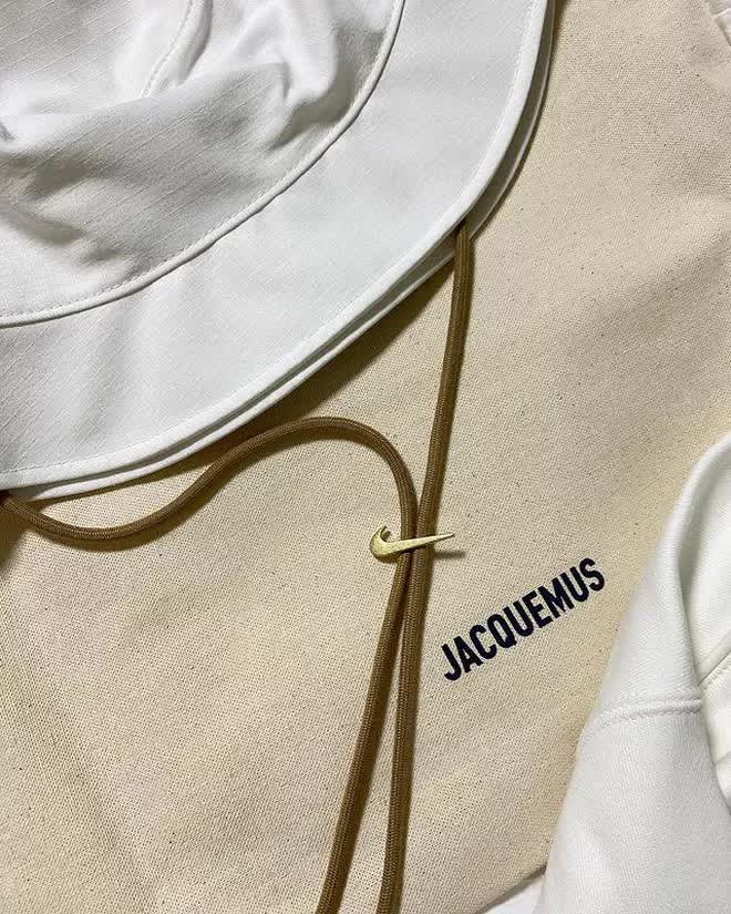 Khen cho màn hợp tác Nike x Jacquemus: Vẫn là đồ thể thao mà sang và cực hay - Ảnh 21.