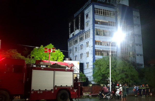  Ngôi nhà 6 tầng ở Hải Phòng bất ngờ đổ sập trong đêm - Ảnh 2.