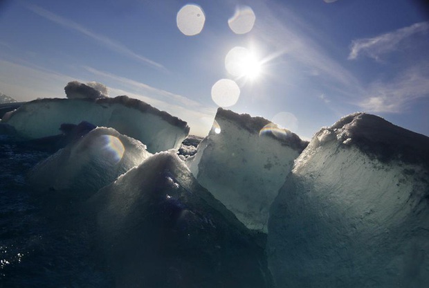  Bắc Cực nóng lên nhanh gấp 4 lần so với phần còn lại của Trái đất - Ảnh 1.