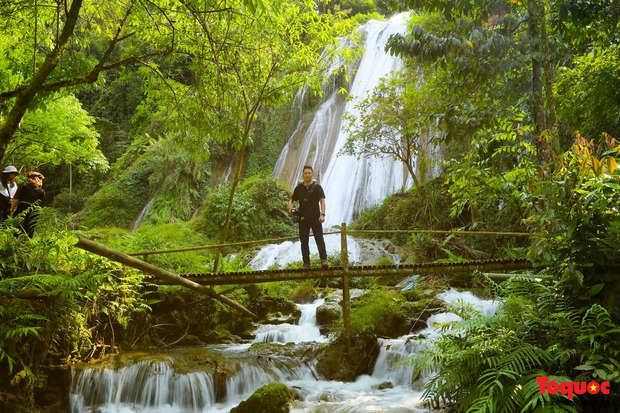 Explore the charming and beautiful Ta Nang waterfall in the middle of Son La mountains - Photo 18.