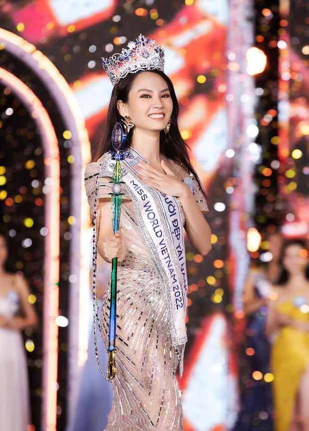 Nhan sắc xinh đẹp thời trẻ của mẹ Hoa hậu Huỳnh Nguyễn Mai Phương - Ảnh 1.