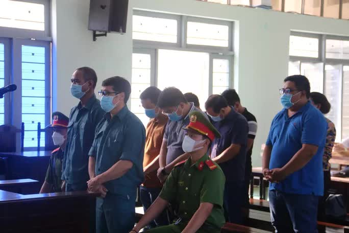 Chân dung ông trùm đường dây buôn lậu xăng, dầu hơn 2.000 tỉ đồng - Ảnh 2. Chân dung ông trùm đường dây buôn lậu xăng, dầu hơn 2.000 tỉ đồng - Ảnh 2.