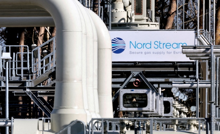 Gazprom: Nga tạm dừng dòng chảy khí đốt sang EU qua Nord Stream 1 - Ảnh 1.
