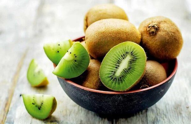 Được coi là loại quả nhỏ mà có võ, nhưng khi ăn kiwi cần tuyệt đối nhớ những điều đại kỵ này - Ảnh 1.