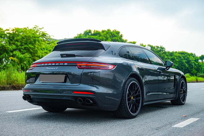 Porsche Panamera 4 Sport Turismo siêu hiếm ở Việt Nam được bán lại với giá 6,7 tỷ đồng - Ảnh 2.