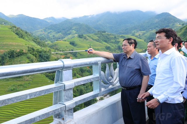 Thủ tướng khảo sát dự án sân bay Sa Pa, đường nối cao tốc Nội Bài - Lào Cai tới Sa Pa - Ảnh 4.