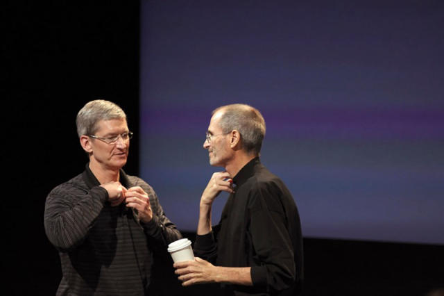 CEO Tim Cook: Steve Jobs sẽ yêu thích Apple của hiện tại - Ảnh 2.