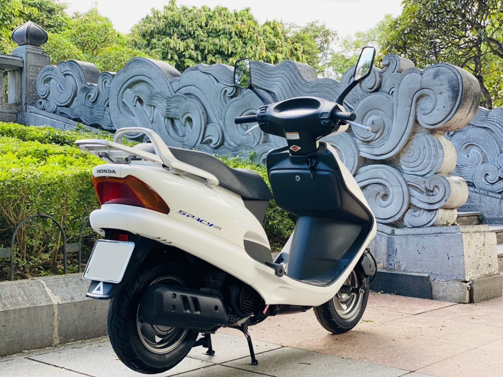 Ngắm Honda Spacy 10 năm tuổi giá chát ở Hà Nội