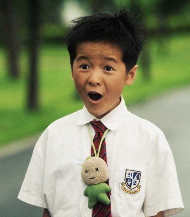 Sao nhí Châu Tinh Trì nhận nuôi: Đạt giải lớn nhờ cắt tóc vào vai bé trai, bỏ showbiz đi du học và màn lột xác sau bạo bệnh - Ảnh 2.