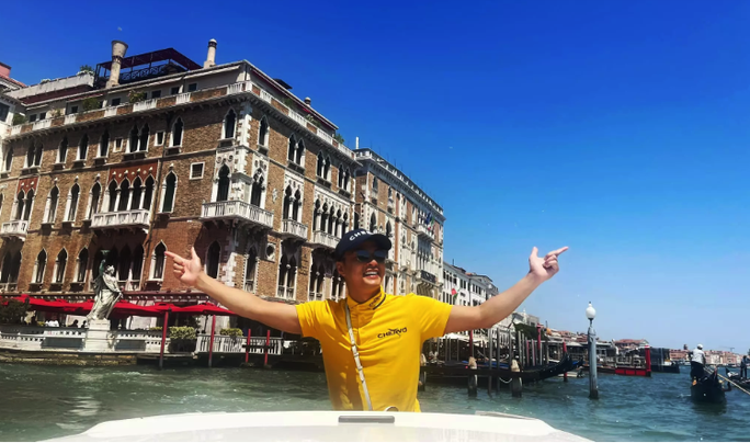  Giám đốc Nhà hát kịch nói gì về việc diễn viên Hồng Đăng lên trình diện ban lãnh đạo?  - Ảnh 1.