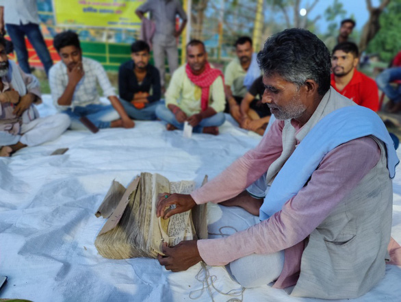 Bên trong chợ chú rể 700 năm tuổi ở bang Bihar của Ấn Độ - Ảnh 2.