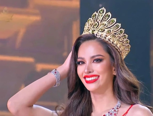 Hoa hậu Hoàn vũ Thái Lan 2022: Tự hào là Hoa hậu sinh ra từ bãi rác và hành trình đăng quang khiến bao cô gái nghèo xúc động - Ảnh 10.