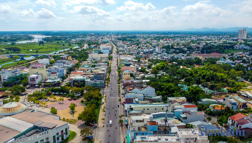 Quảng Nam phấn đấu hình thành đô thị loại I vào năm 2030 - Ảnh 1.