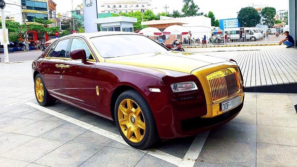 Siêu xe Rolls-Royce Ghost của ông Trịnh Văn Quyết bị BIDV thu giữ để siết nợ - Ảnh 1.