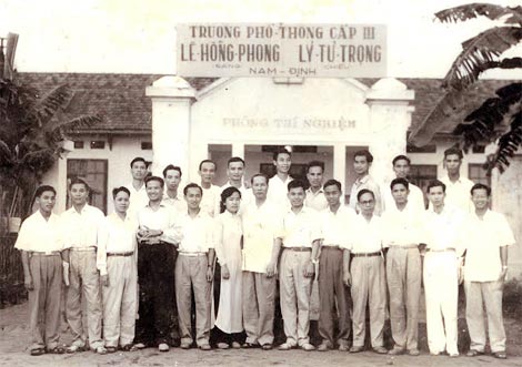 Có một ngôi trường hơn trăm tuổi nơi đất học Thành Nam: Chỉ nhìn bảng thành tích luôn đứng top đầu cả nước mà trầm trồ! - Ảnh 5.