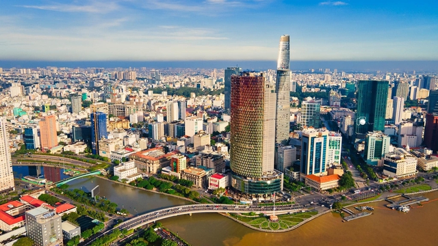 Nhà thầu thi công vẩy rồng trên tòa IFC One Saigon: Doanh nghiệp do ông Nguyễn Bá Dương sáng lập, thu cả nghìn tỷ mỗi năm chỉ từ nhôm kính - Ảnh 2.