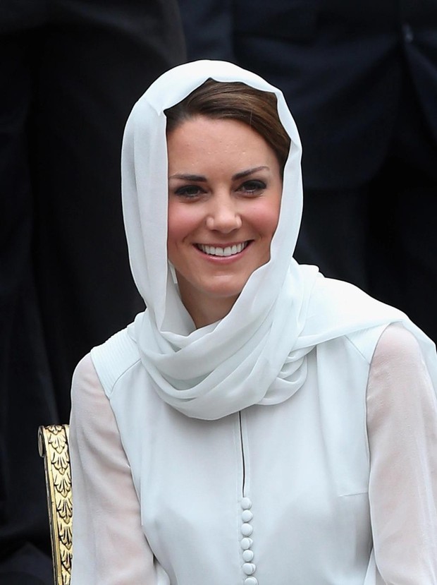 Những lần Công nương Kate ‘lên đồ’ lấy cảm hứng từ mẹ chồng - Công nương Diana - Ảnh 24.