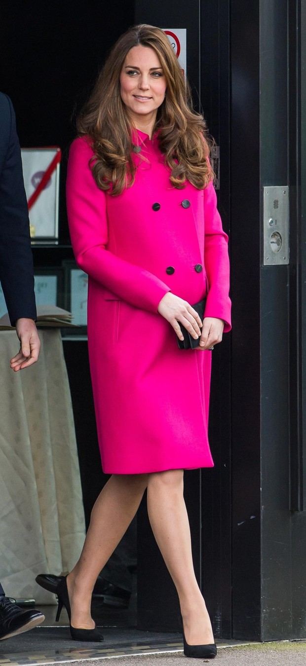 Những lần Công nương Kate ‘lên đồ’ lấy cảm hứng từ mẹ chồng - Công nương Diana - Ảnh 12.