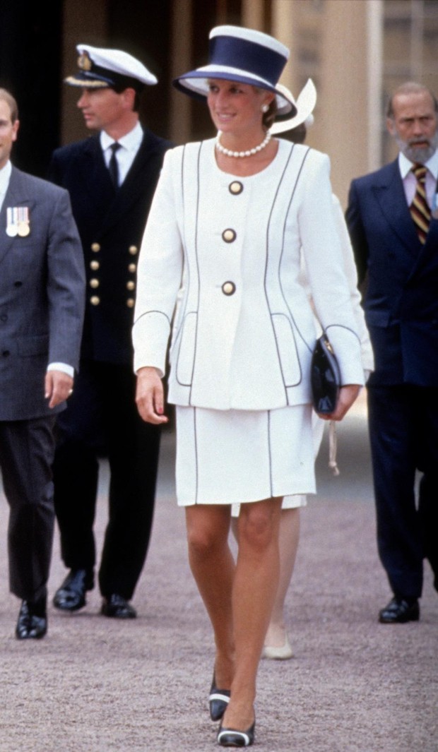 Những lần Công nương Kate ‘lên đồ’ lấy cảm hứng từ mẹ chồng - Công nương Diana - Ảnh 5.