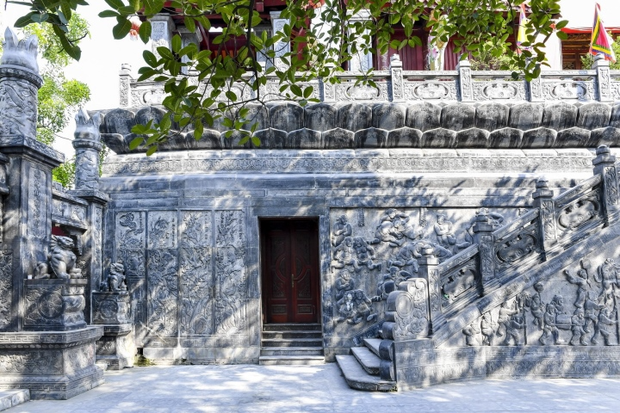  Vẻ nguy nga của ngôi chùa có tòa tháp độc nhất Việt Nam với 2 kỷ lục thế giới - Ảnh 3.