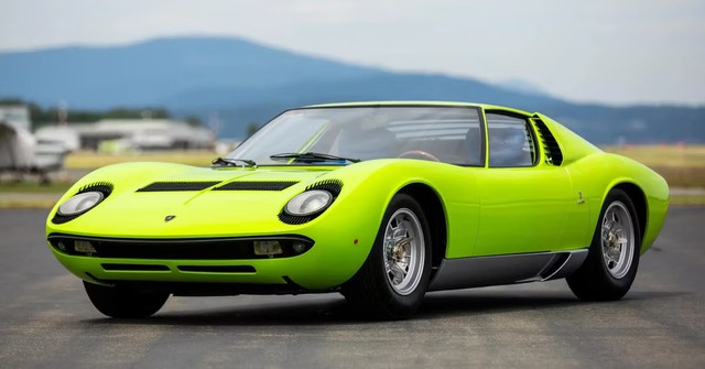 10 mẫu xe siêu chất tạo nên danh tiếng Lamborghini: Không hổ danh là niềm ước mơ của mọi tay lái trên thế giới - Ảnh 11.