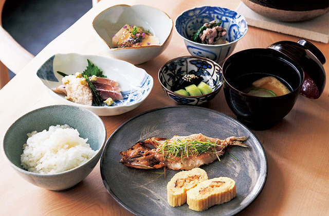 1 món rau “nhớt như dầu” nhưng lại giúp trẻ lâu và ngừa ung thư, người Nhật cũng thích ăn - Ảnh 1.