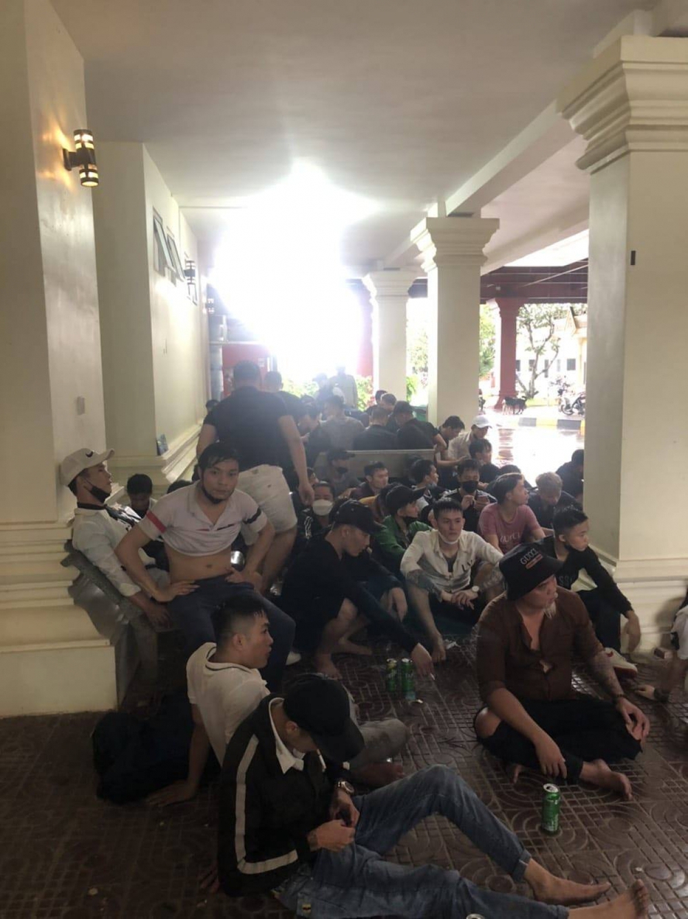 Vụ hàng chục người Việt chạy khỏi Casino ở Campuchia: Sẽ hỗ trợ công dân trở về - Ảnh 1.