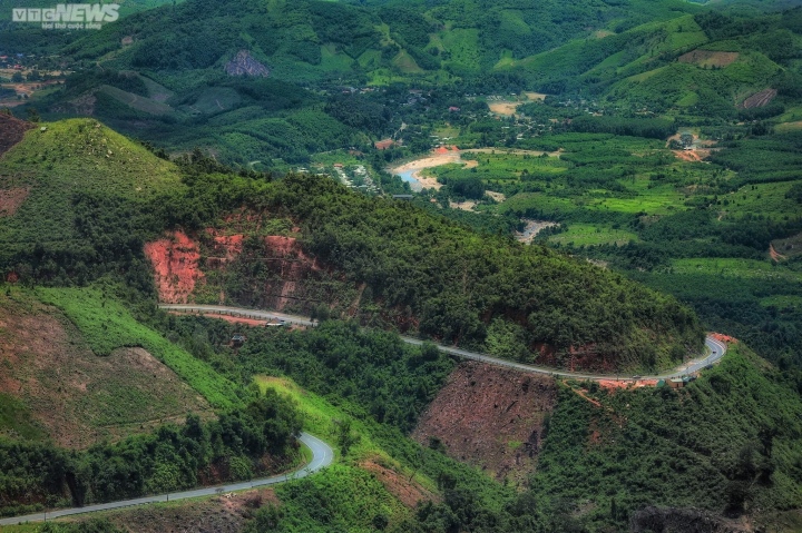 Ảnh: Cung đường đèo dài 33km nối liền Đà Lạt và Nha Trang - Ảnh 1.