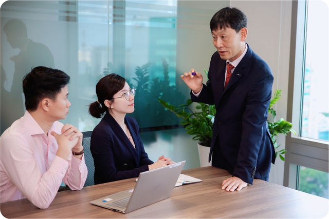 Hướng đi mới của quỹ “tỷ đô” Hàn Quốc sau 15 năm hoạt động trên thị trường chứng khoán Việt Nam - Ảnh 5. Hướng đi mới của quỹ “tỷ đô” Hàn Quốc sau 15 năm hoạt động trên thị trường chứng khoán Việt Nam - Ảnh 5.