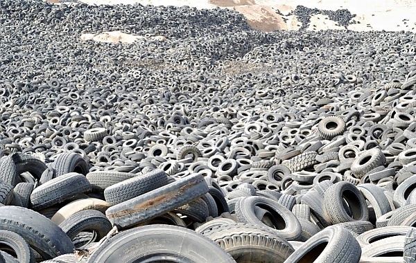 ‘Nghĩa địa lốp xe’ lớn nhất thế giới được tái chế, biến thứ bỏ đi thành ‘vàng đen mới - Ảnh 3.