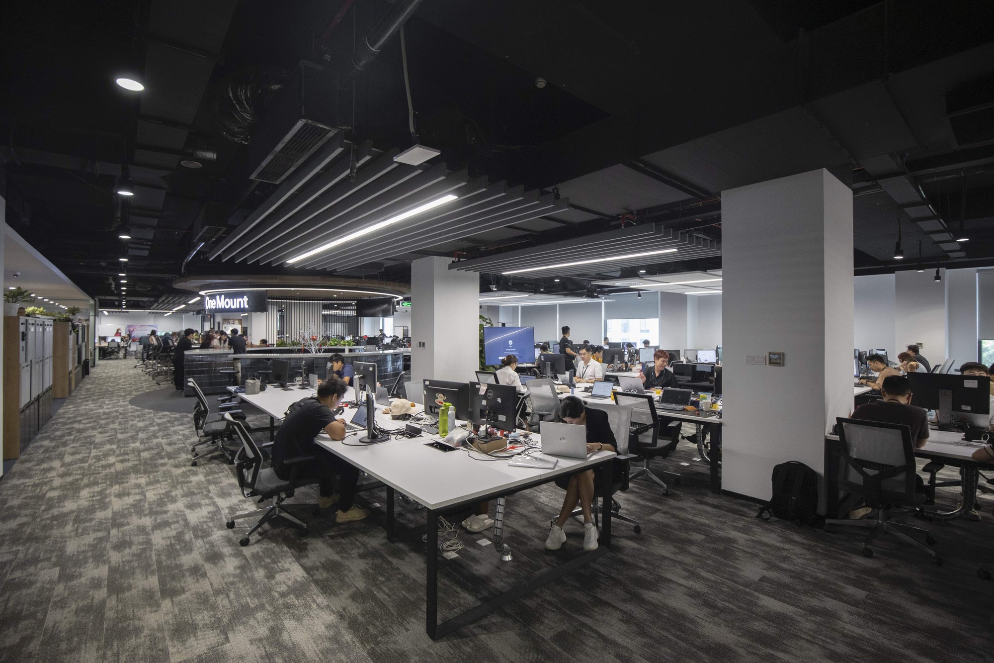  Có gì bên trong đại bản doanh của One Mount - Tập đoàn đứng sau VinID, VinShop và OneHousing?  - Ảnh 18.