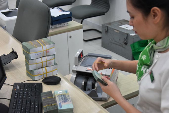 Trái phiếu doanh nghiệp chờ ngày bung lò xo - Ảnh 1. Trái phiếu doanh nghiệp chờ ngày bung lò xo - Ảnh 1.