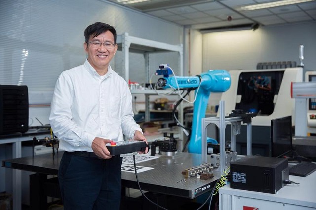 Vị giáo sư đứng sau đế chế 12 tỷ USD ươm mầm cho các startup AI và robot Trung Quốc - Ảnh 1.