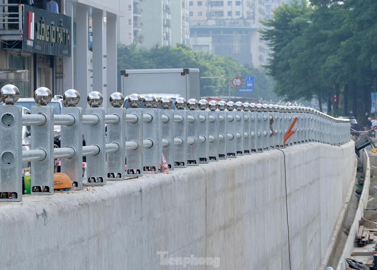 Hầm chui Lê Văn Lương - Tố Hữu trị giá 700 tỷ đồng trước ngày thông xe - Ảnh 8.