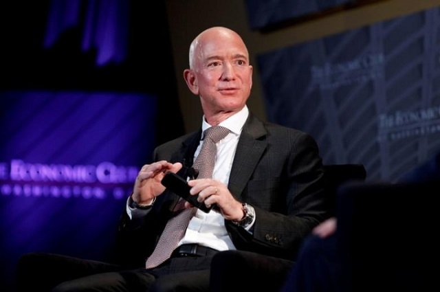 Jeff Bezos lấy lại vị trí giàu thứ hai thế giới từ tỷ phú Ấn Độ - Ảnh 1.