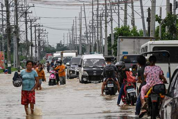 Philippines tan hoang sau khi siêu bão Noru tàn phá - Ảnh 6.