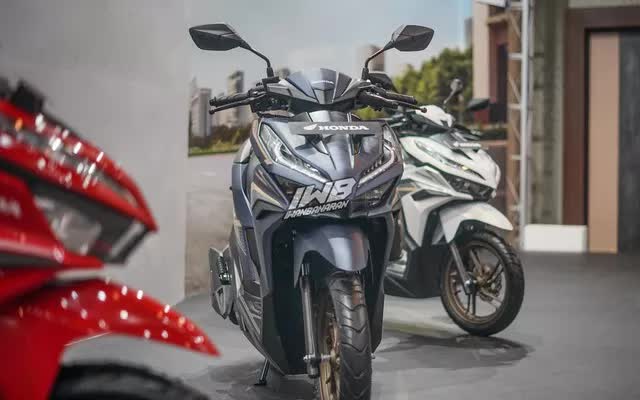 Ảnh thực tế Honda Vario 125 2023 vừa ra mắt: Giá quy đổi từ 35 triệu đồng, dễ tạo cơn sốt tại Việt Nam - Ảnh 3.