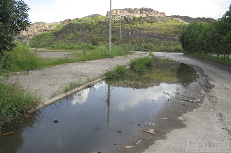 Hoang tàn, vắng lặng tại “cung đường vàng nghìn tỷ Hạ Long – Hà Nội - Ảnh 3. Hoang tàn, vắng lặng tại “cung đường vàng nghìn tỷ Hạ Long – Hà Nội - Ảnh 3.