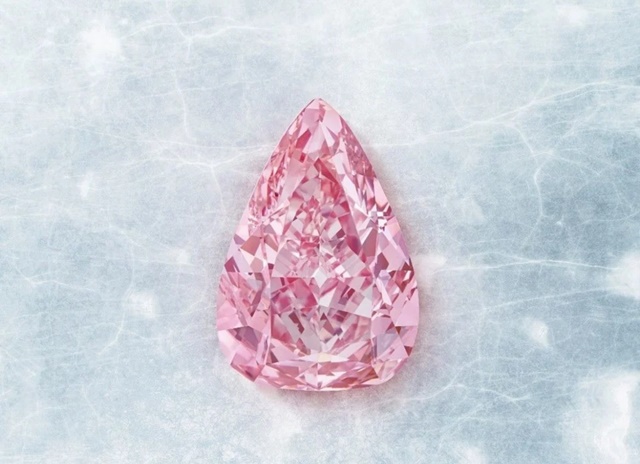 Đấu giá kim cương hồng 18 carat đặc biệt quý hiếm, ước tính thu 35 triệu USD - Ảnh 1.