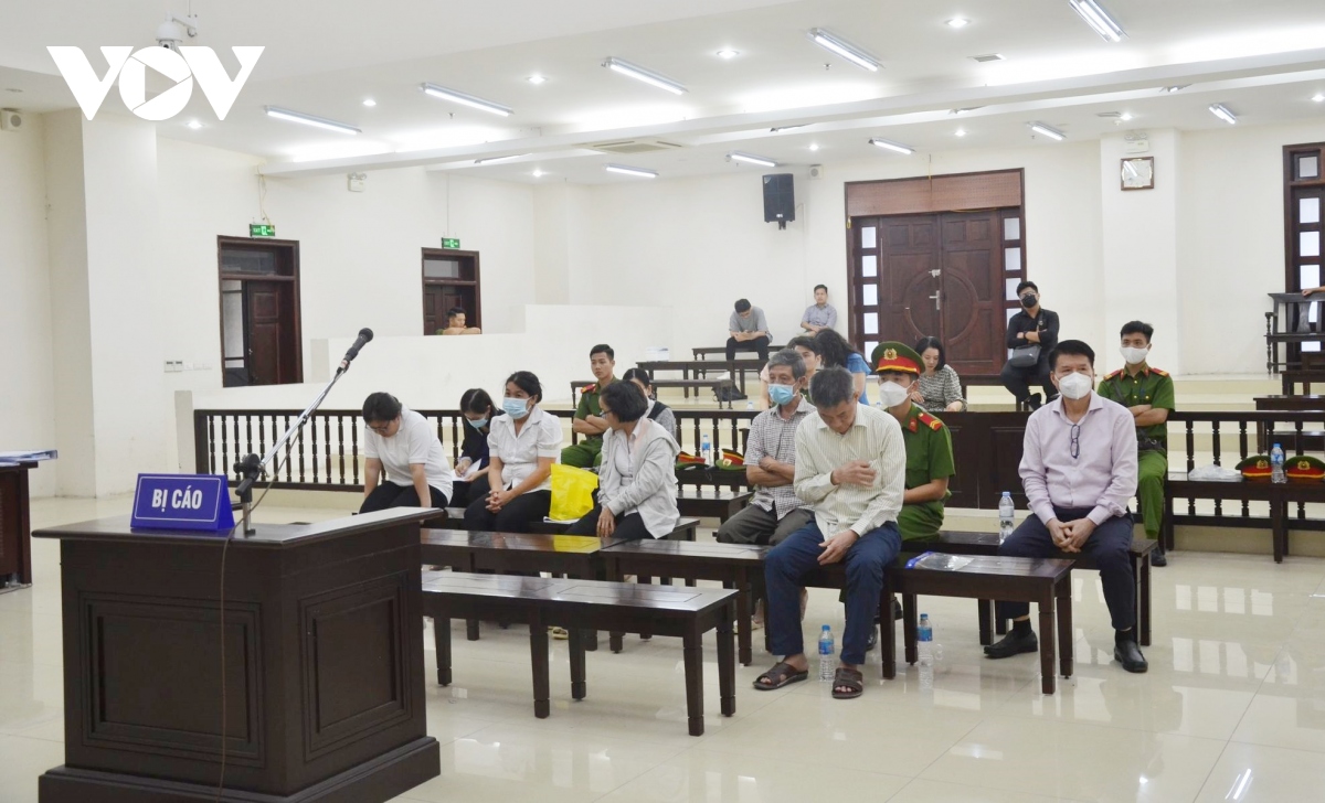 Xét xử phúc thẩm cựu Thứ trưởng Bộ Y tế - Trương Quốc Cường - Ảnh 2. Xét xử phúc thẩm cựu Thứ trưởng Bộ Y tế - Trương Quốc Cường - Ảnh 2.