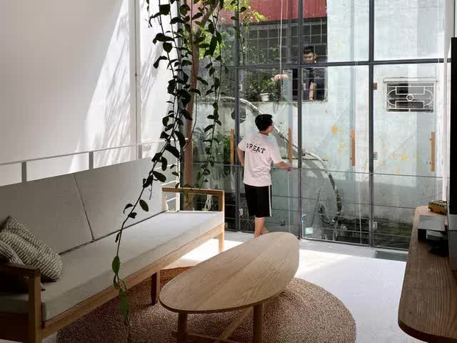 Căn nhà siêu nhỏ 24m2 ở Việt Nam được lên tạp chí Insider của Mỹ, từng lọt top nhà đẹp nhất thế giới - Ảnh 3.